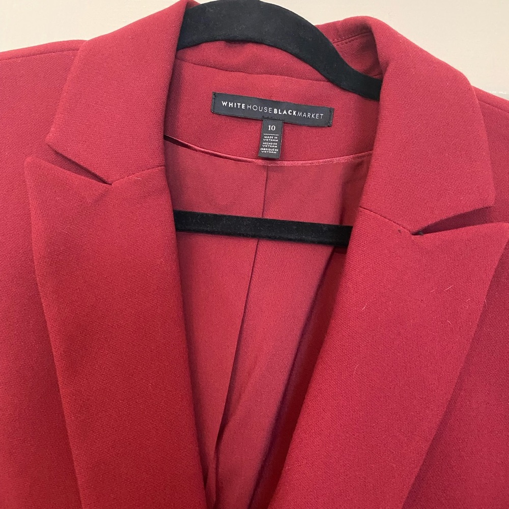 Beautiful burgundy blazer worn once